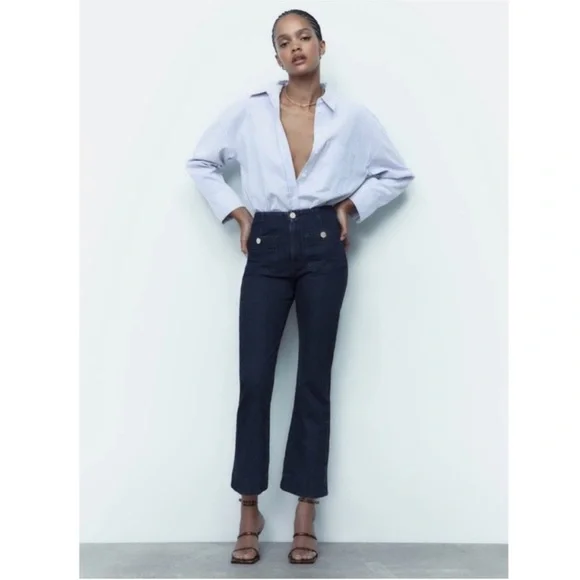 ZARA FRONT POCKET FLARED ANKLE LENGTH JEANS size 6 - Picture 2 of 12